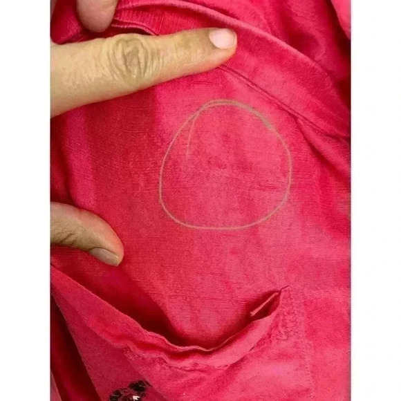 Elegant Red 100% Silk Hand-Embroidered Women’s Kimono - Picture 5 of 13